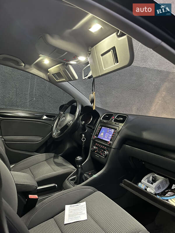 Хетчбек Volkswagen Golf 2009 в Мукачевому