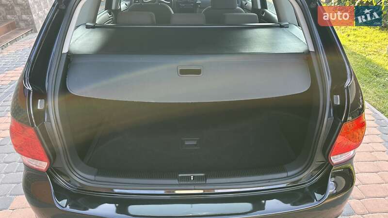 Універсал Volkswagen Golf 2009 в Бершаді