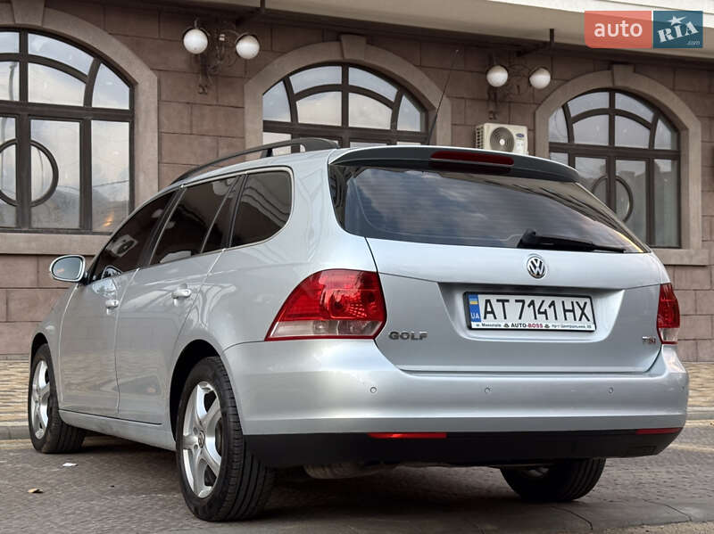 Універсал Volkswagen Golf 2009 в Миколаєві