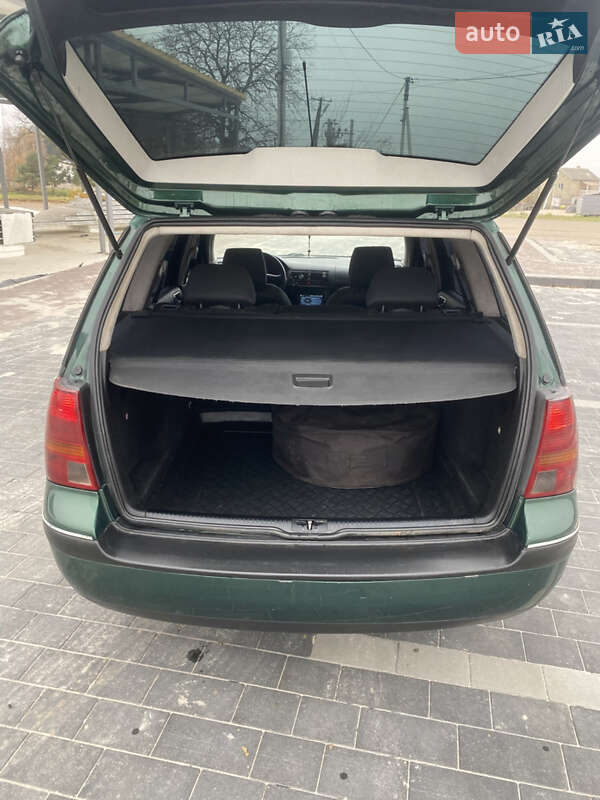 Універсал Volkswagen Golf 1999 в Мостиській