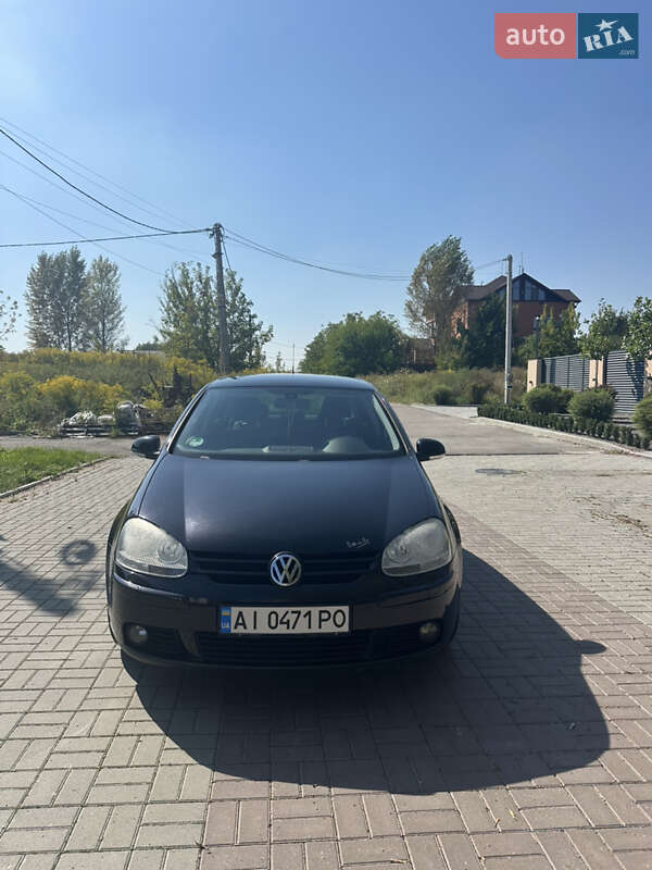 Хетчбек Volkswagen Golf 2006 в Білогородці
