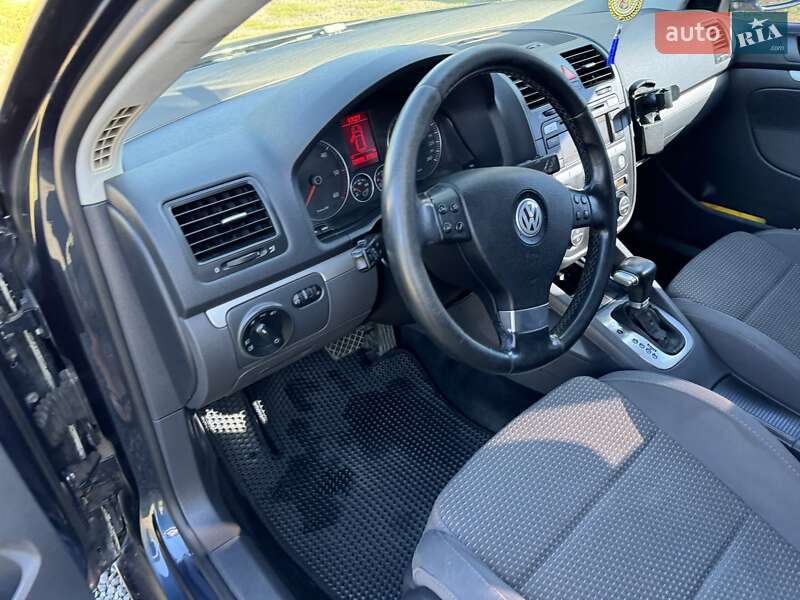 Универсал Volkswagen Golf 2008 в Ровно фото 3 Универсал Volkswagen Golf 2008 в Ровно