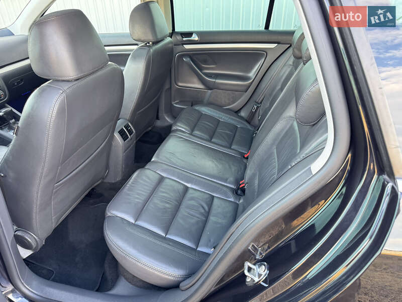 Універсал Volkswagen Golf 2008 в Києві