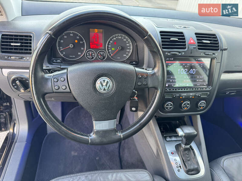 Універсал Volkswagen Golf 2008 в Києві