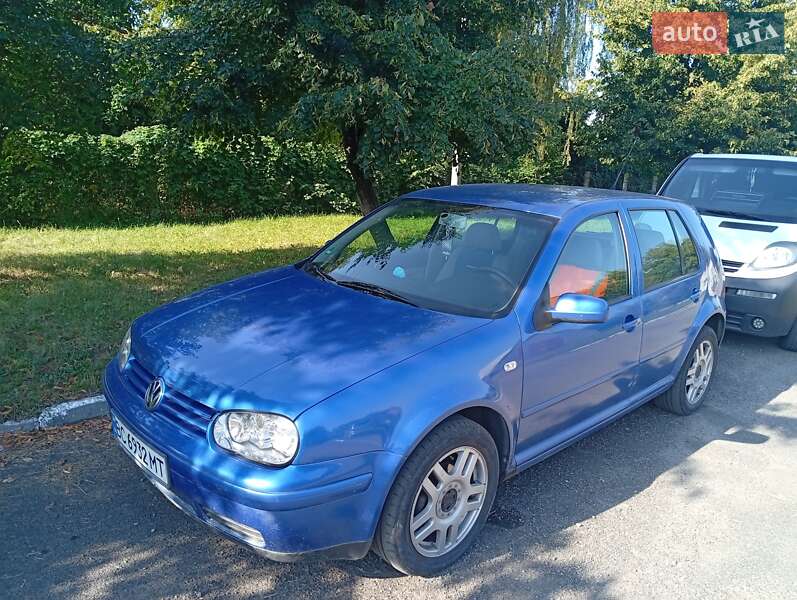 Volkswagen Golf 2000