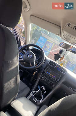 Универсал Volkswagen Golf 2010 в Киеве