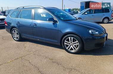 Универсал Volkswagen Golf 2010 в Киеве
