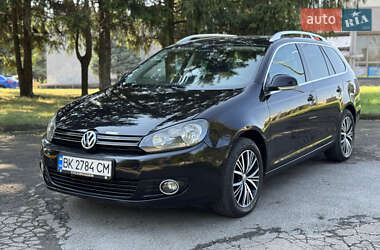 Универсал Volkswagen Golf 2011 в Ровно