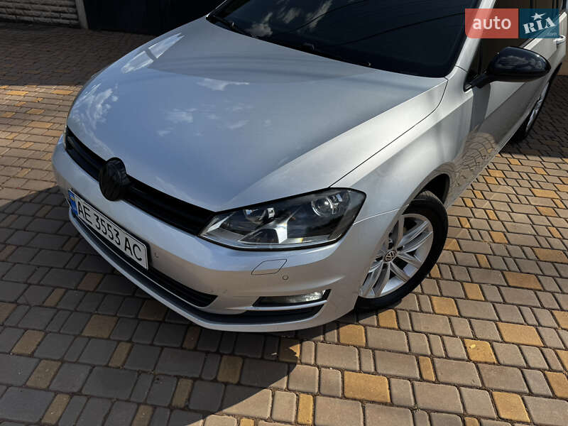 Универсал Volkswagen Golf 2015 в Кривом Роге фото 2 Универсал Volkswagen Golf 2015 в Кривом Роге
