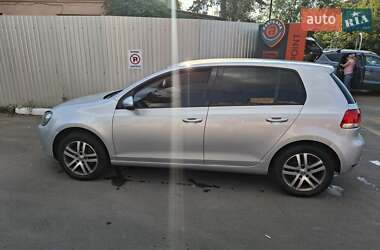 Хетчбек Volkswagen Golf 2009 в  фото 4 Хетчбек Volkswagen Golf 2009 в