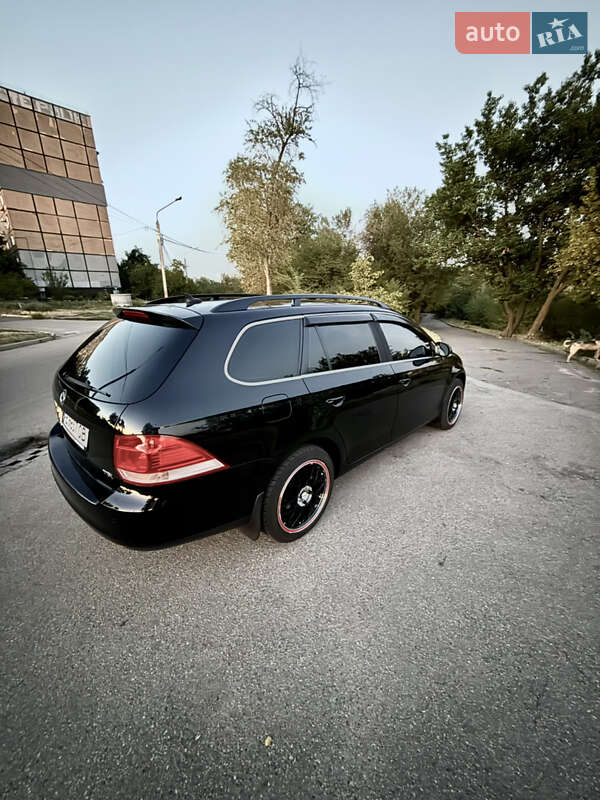 Универсал Volkswagen Golf 2008 в Кривом Роге