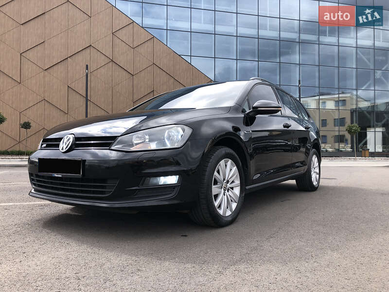 Універсал Volkswagen Golf 2013 в Мукачевому