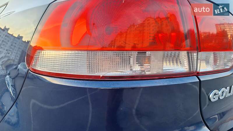 Хетчбек Volkswagen Golf 2010 в Івано-Франківську