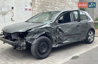 Хетчбек Volkswagen Golf 2004 в Арцизові