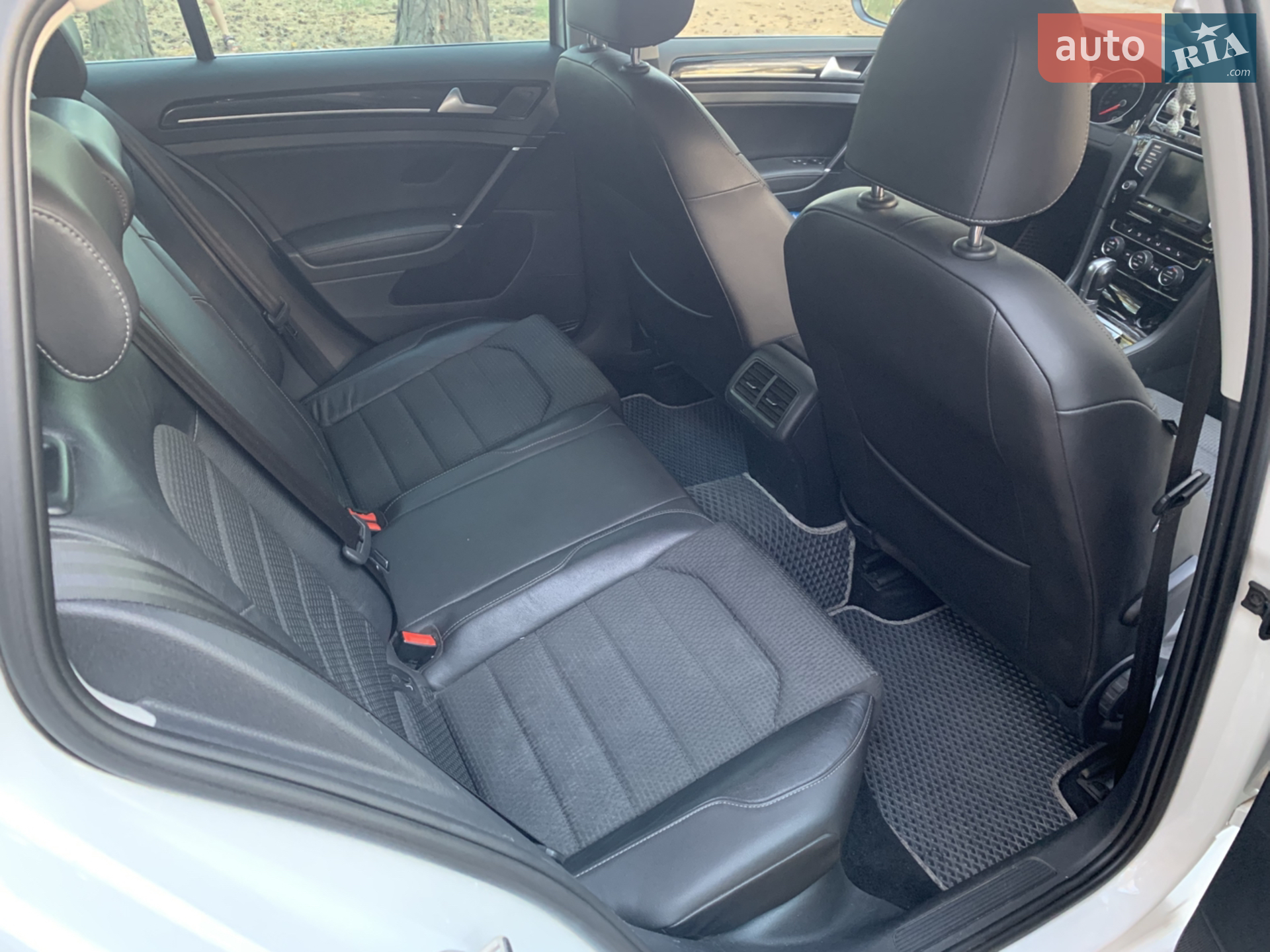 Volkswagen Golf 2015 VIN WVWZZZAUZGP554962 фото оголошення 12 з 16