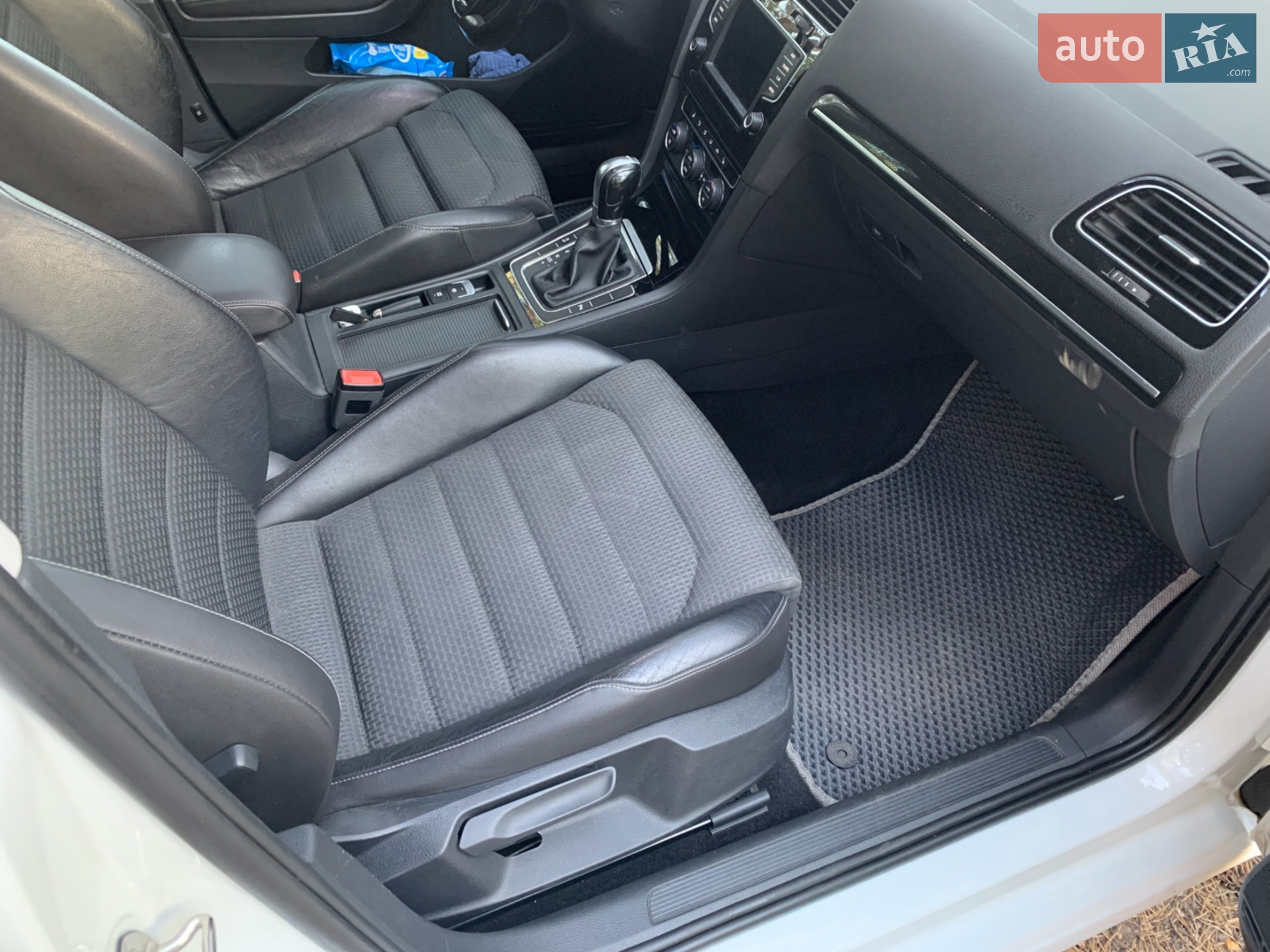 Volkswagen Golf 2015 VIN WVWZZZAUZGP554962 фото оголошення 11 з 16