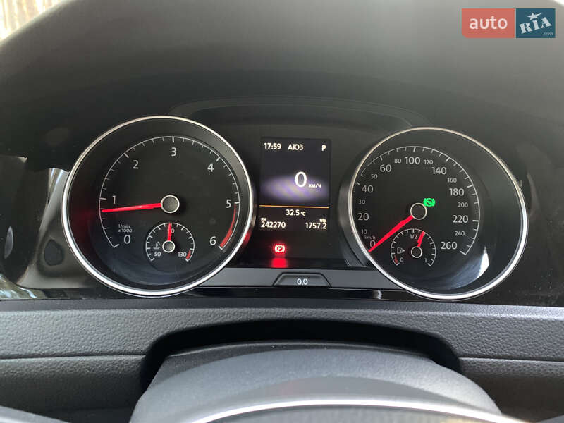 Универсал Volkswagen Golf 2015 в Днепре