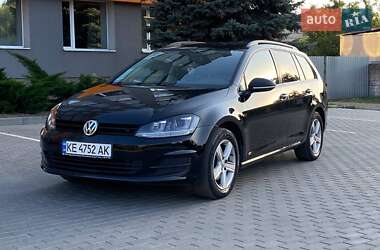 Универсал Volkswagen Golf 2015 в Днепре