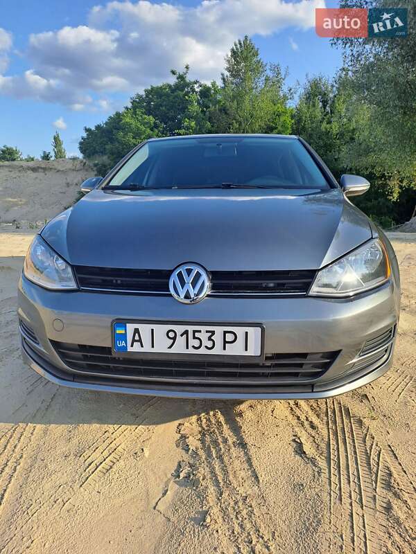 Хэтчбек Volkswagen Golf 2016 в Буче