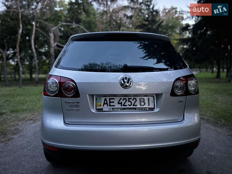 Хэтчбек Volkswagen Golf 2006 в Харькове