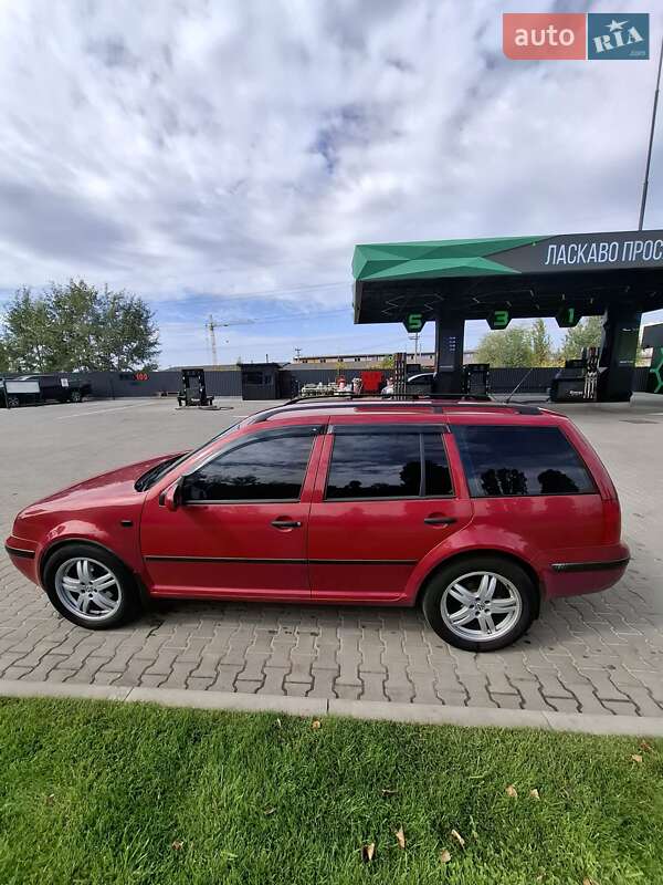 Універсал Volkswagen Golf 2002 в Вишневому