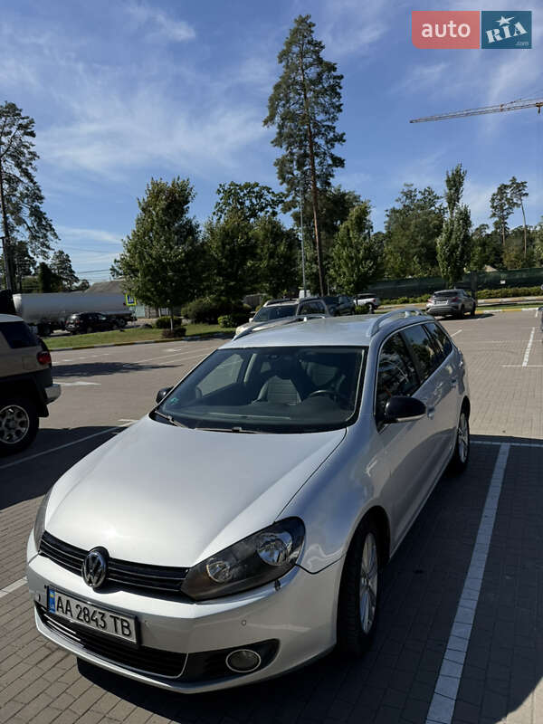 Универсал Volkswagen Golf 2011 в Киеве