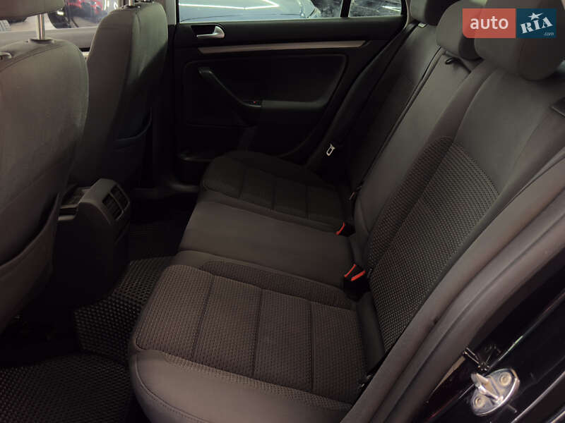 Универсал Volkswagen Golf 2007 в Николаеве