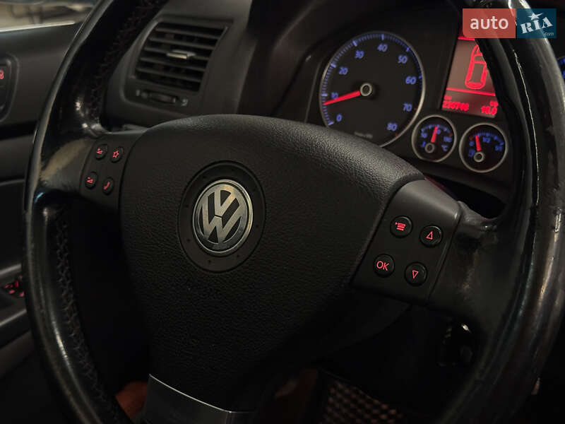 Универсал Volkswagen Golf 2007 в Николаеве