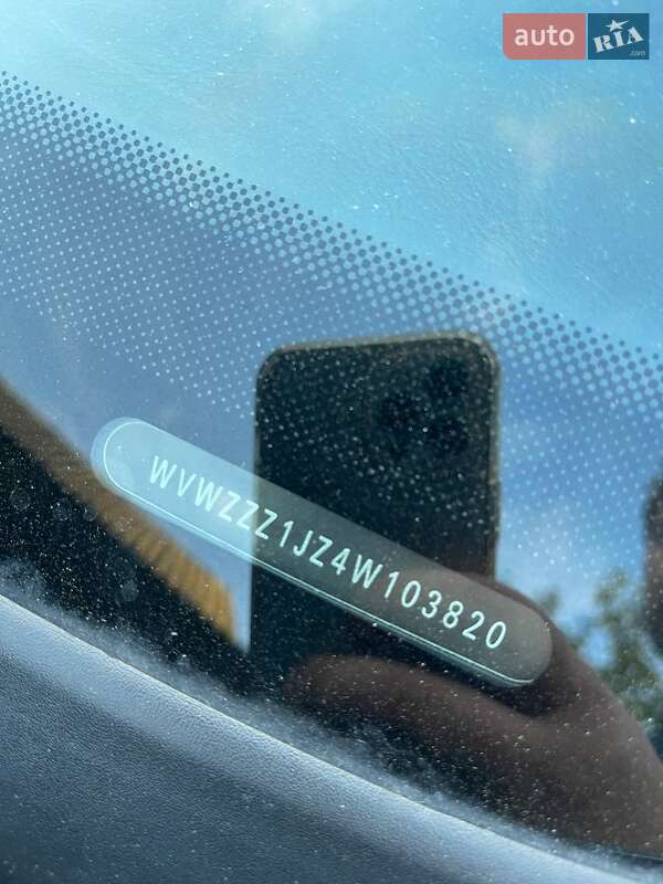 Универсал Volkswagen Golf 2003 в Тетиеве