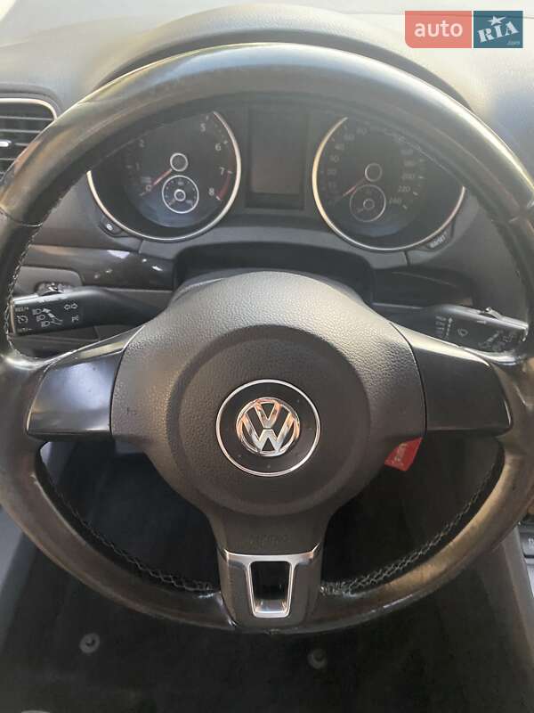 Універсал Volkswagen Golf 2010 в Львові