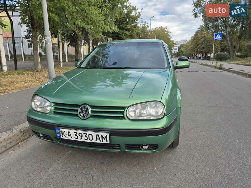 Volkswagen Golf 2003