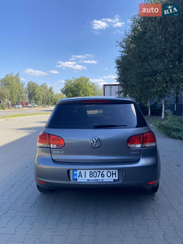 Хэтчбек Volkswagen Golf 2010 в Белой Церкви