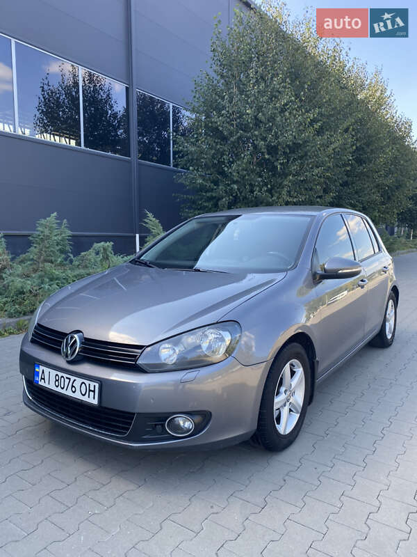 Хэтчбек Volkswagen Golf 2010 в Белой Церкви