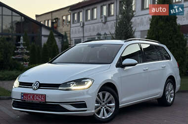 Універсал Volkswagen Golf 2017 в Стрию