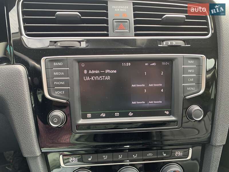 Універсал Volkswagen Golf 2015 в Житомирі