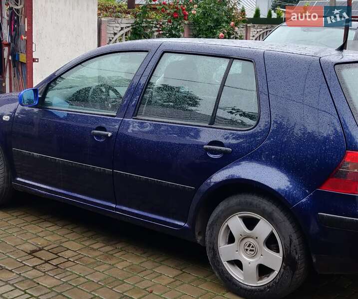 Хэтчбек Volkswagen Golf 2000 в Луцке