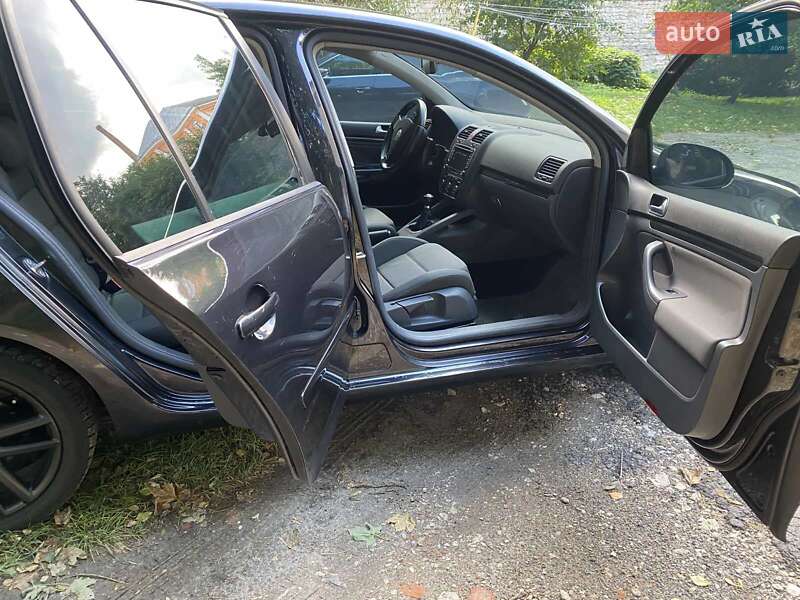 Хетчбек Volkswagen Golf 2007 в Кременці