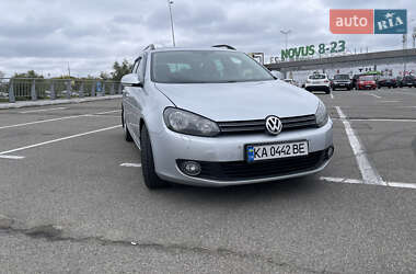 Универсал Volkswagen Golf 2011 в Киеве