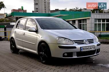 Хэтчбек Volkswagen Golf 2005 в Львове