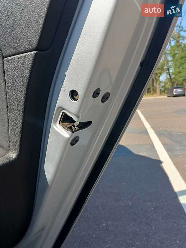 Хэтчбек Volkswagen Golf 2008 в Николаеве фото 9 Хэтчбек Volkswagen Golf 2008 в Николаеве