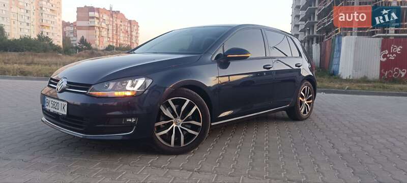 Хетчбек Volkswagen Golf 2012 в Полтаві
