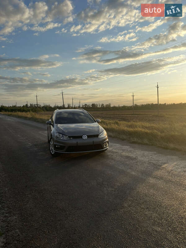 Volkswagen Golf 2015