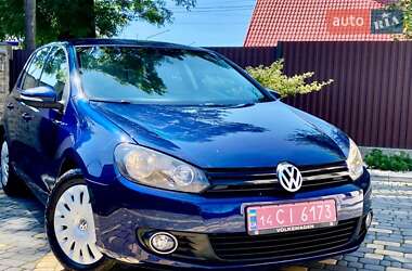 Хетчбек Volkswagen Golf 2010 в Дрогобичі