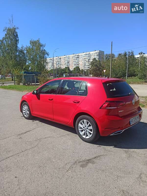 Хетчбек Volkswagen Golf 2018 в Харкові