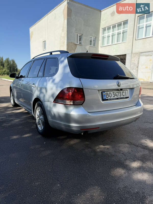 Универсал Volkswagen Golf 2011 в Ровно фото 10 Универсал Volkswagen Golf 2011 в Ровно