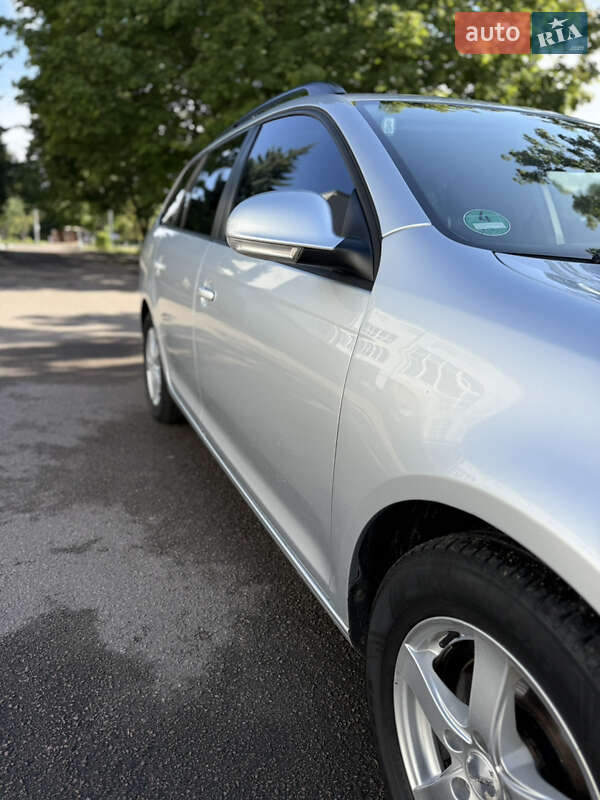 Универсал Volkswagen Golf 2011 в Ровно фото 13 Универсал Volkswagen Golf 2011 в Ровно