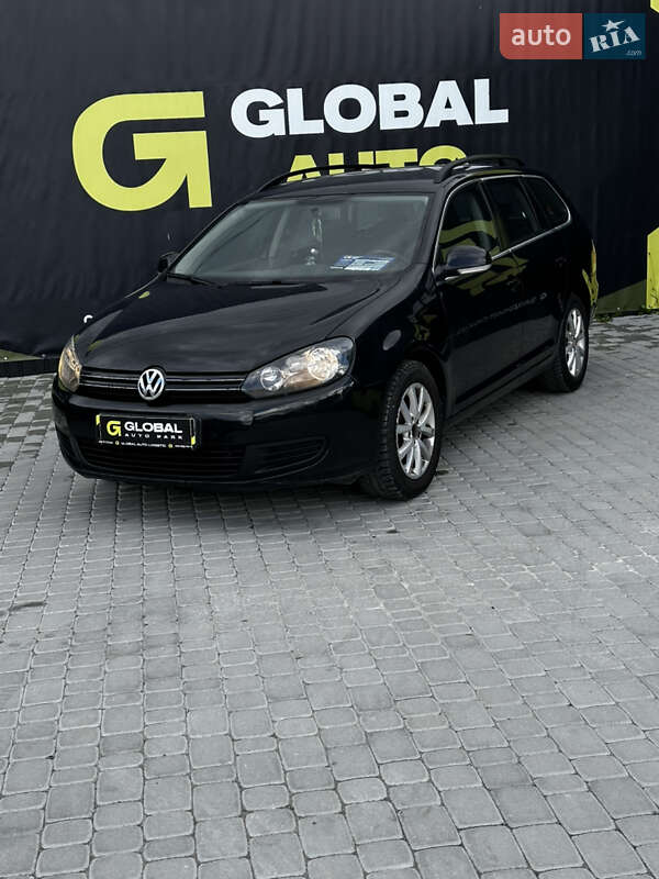 Універсал Volkswagen Golf 2011 в Львові