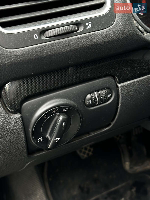 Універсал Volkswagen Golf 2011 в Львові