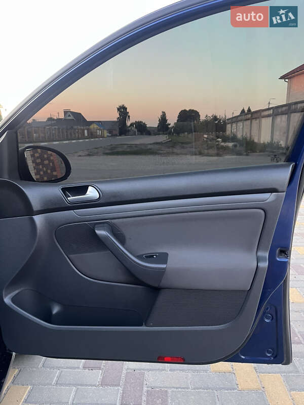 Хетчбек Volkswagen Golf 2007 в Вінниці