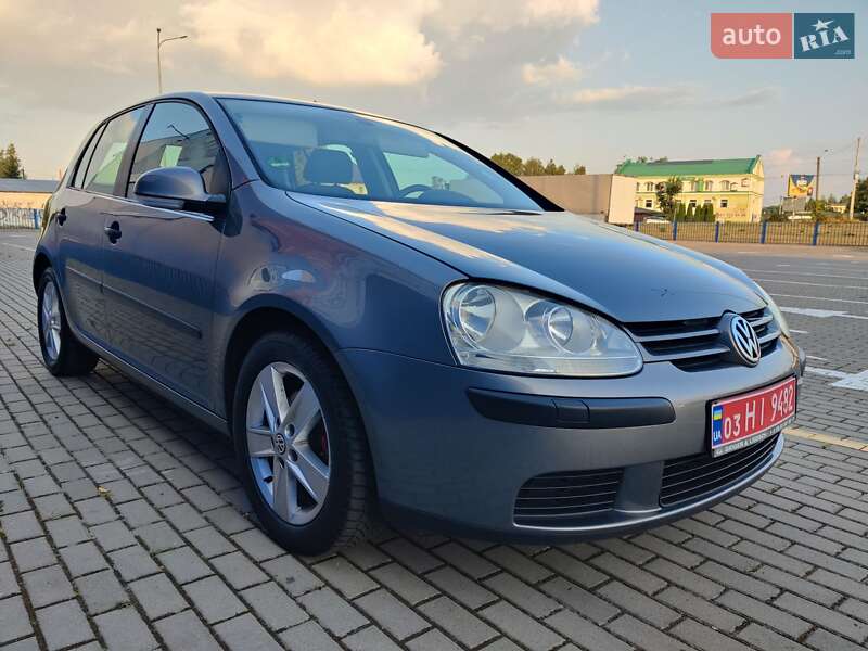 Volkswagen Golf 2004